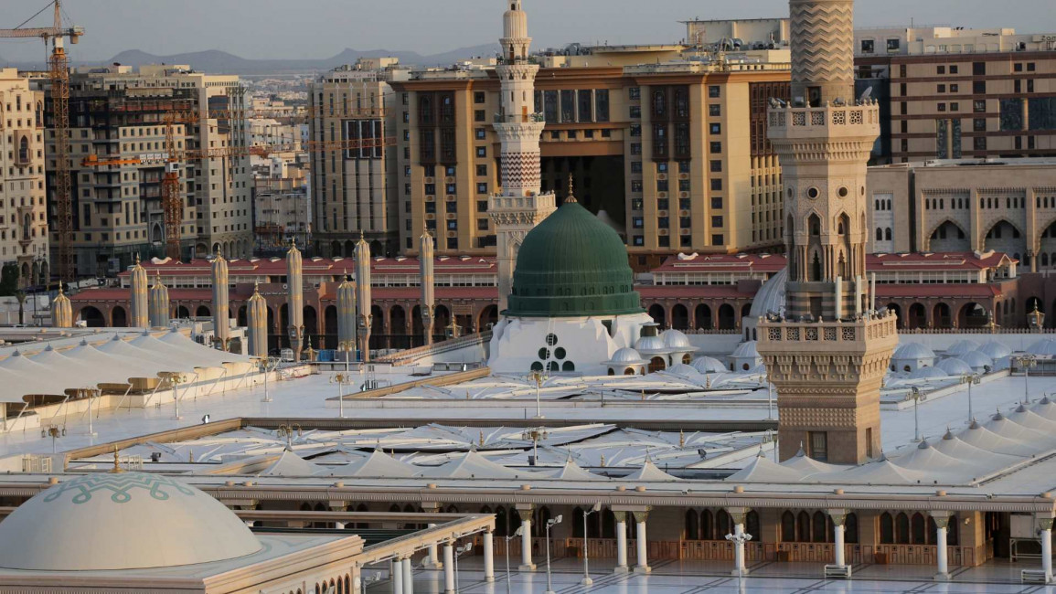 Saudi Hanya Izinkan Jamaah Pria Untuk Mengunjungi Makam Nabi Muhammad Shalallahu 'Alaihi Wasallam